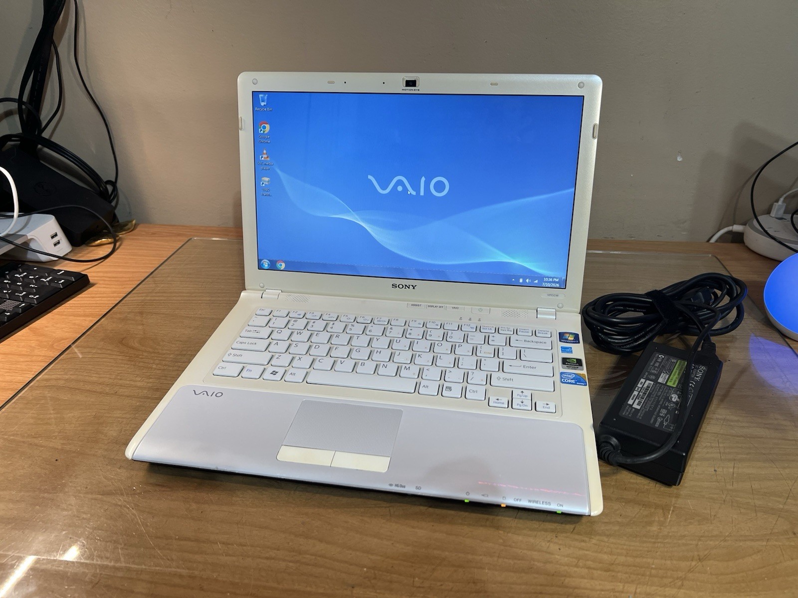 Sony VAIO VPCCW29FX 14” i5 2.53GHz 4GB 500GB Win7 Pro GeForce 310M Tested