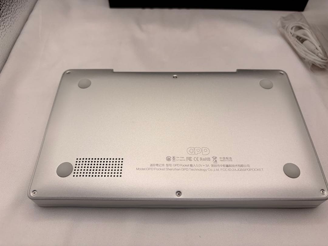 GPD Pocket UMPC Portable PC Intel Atom x7 Z8750 8GB/128GB WIndows10 Japan