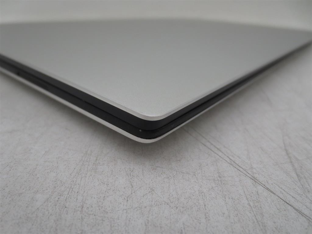 Dell XPS 13 9380 Intel Core i5-8265U 1.6GHz 8GB RAM 256GB SSD 13.3″ FHD