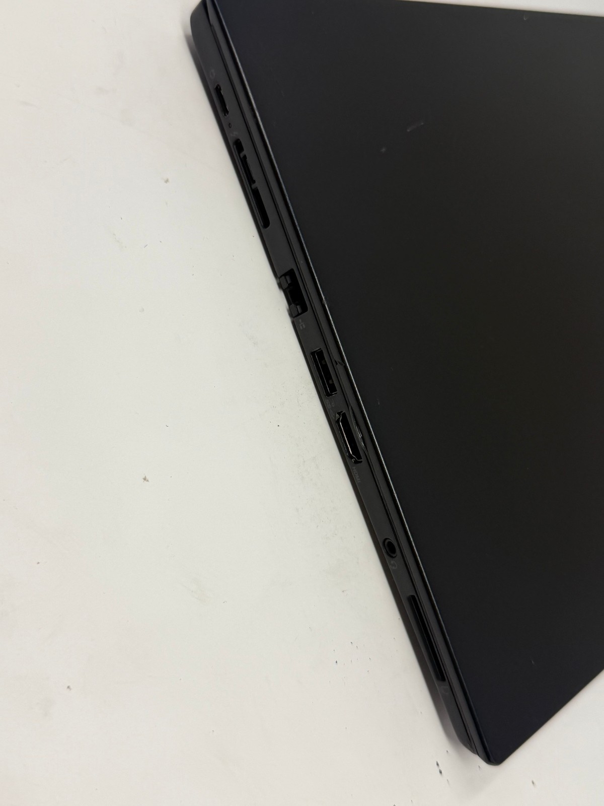 Lenovo ThinkPad T480s i7-8650U 16GB Intel Wireless 8265 / 8275 480GB NVMe SSD
