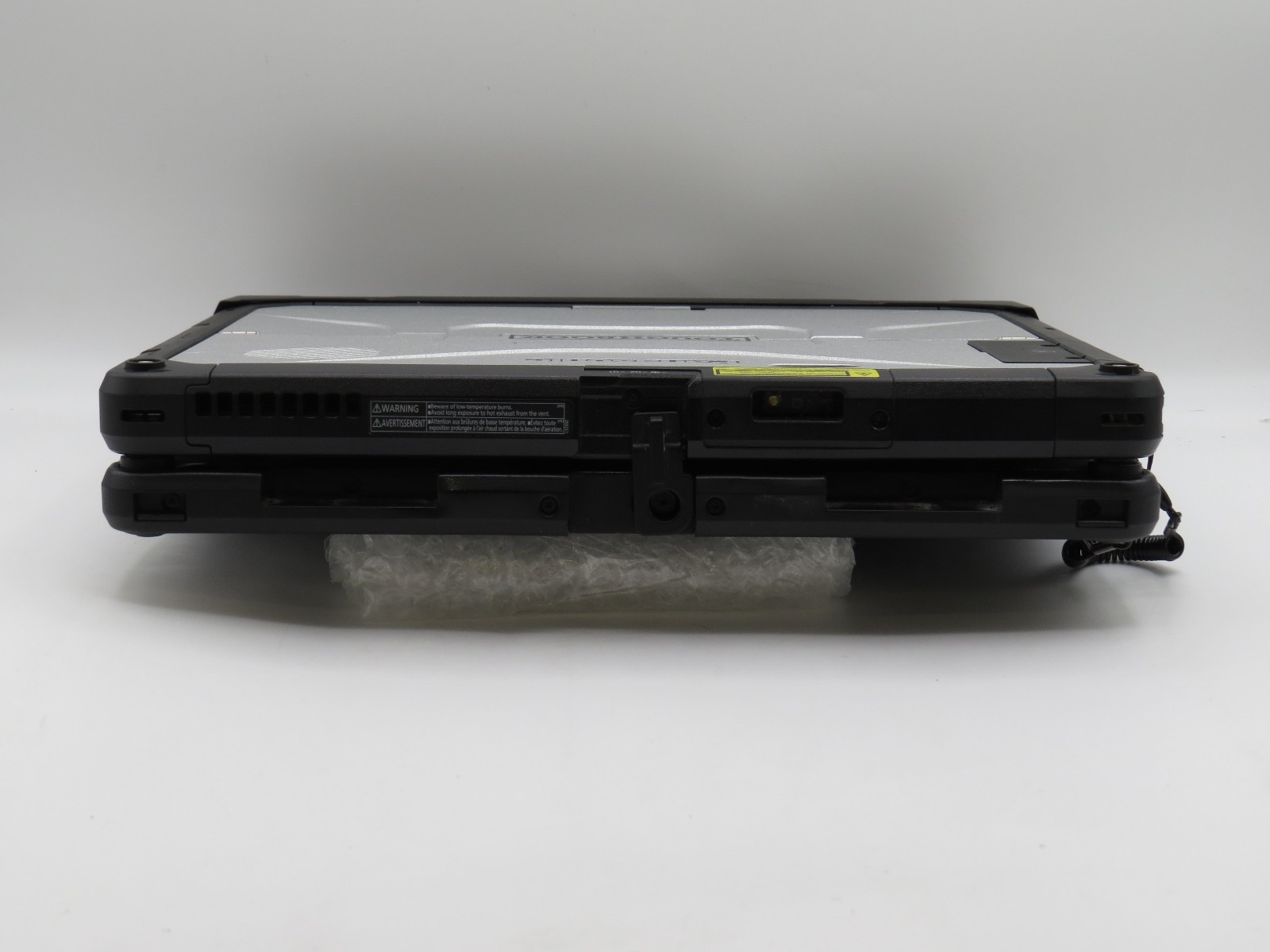 Panasonic CF-33 Toughbook i7-7600U@2.8 | 16/256GB SSD | 12″ Touch | No OS/AC