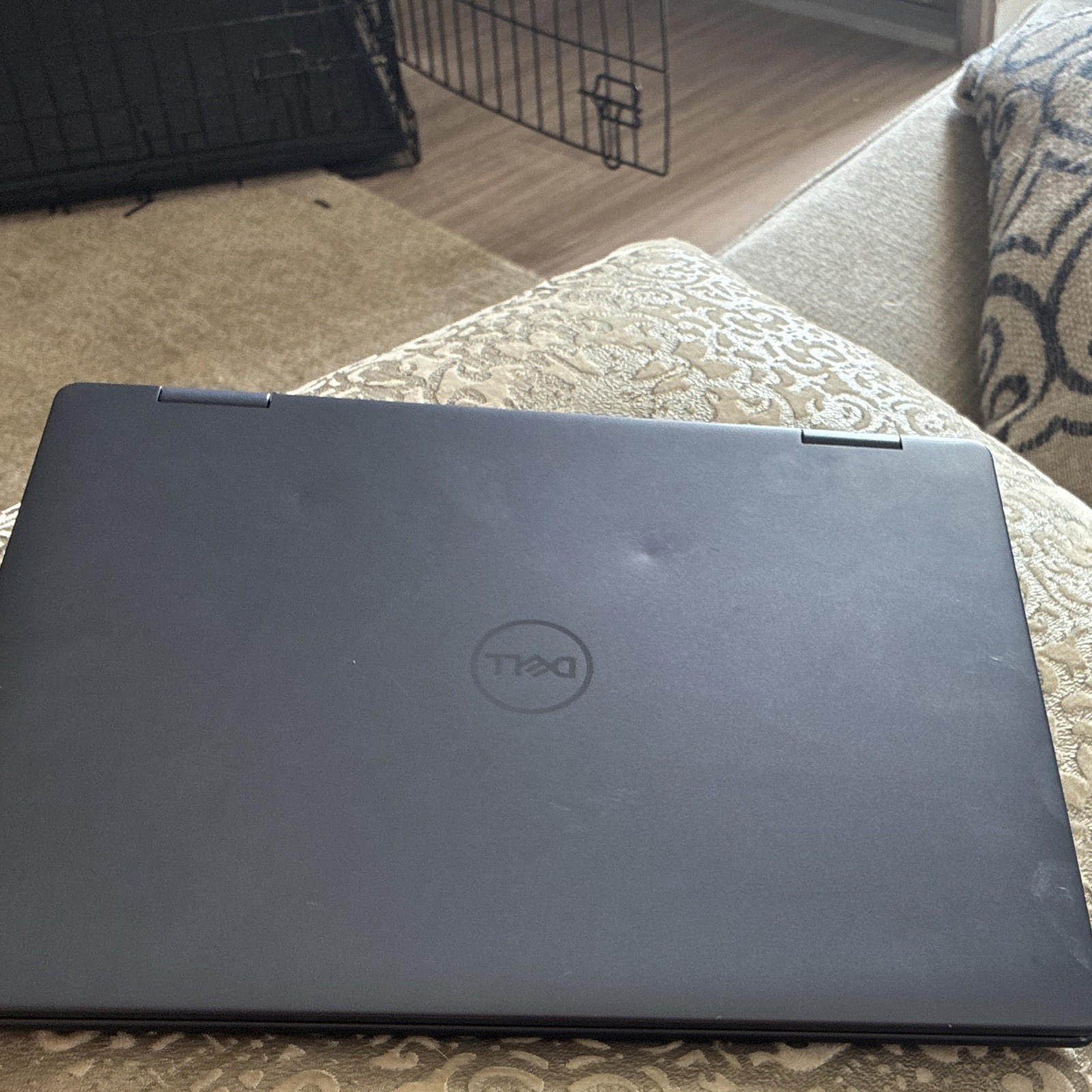 Dell Inspiron 15.6″ FHD i5 8GB 256GB SSD Backlit KB Wi-Fi BT Black