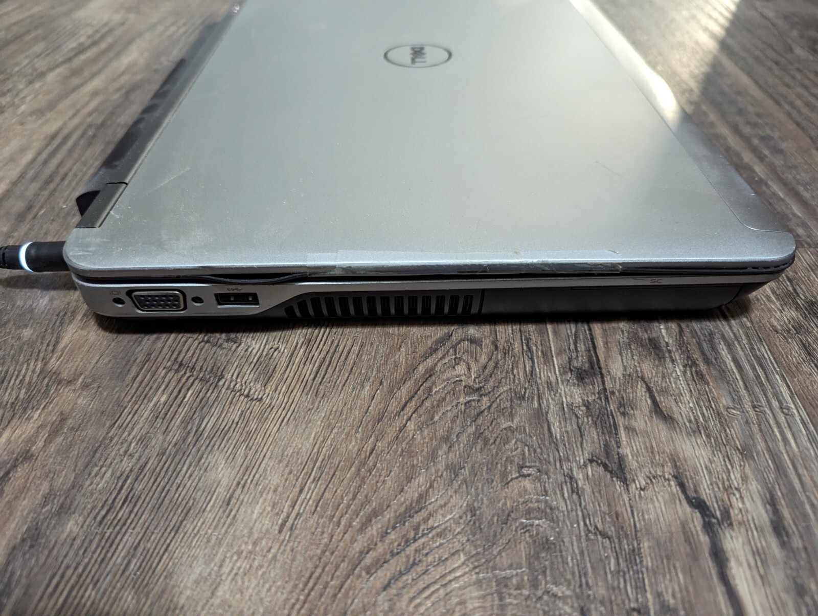 Dell Latitude E6440 14″ i5-4300M 4GB RAM 300GB HDD W10 Pro DVD+RW Laptop