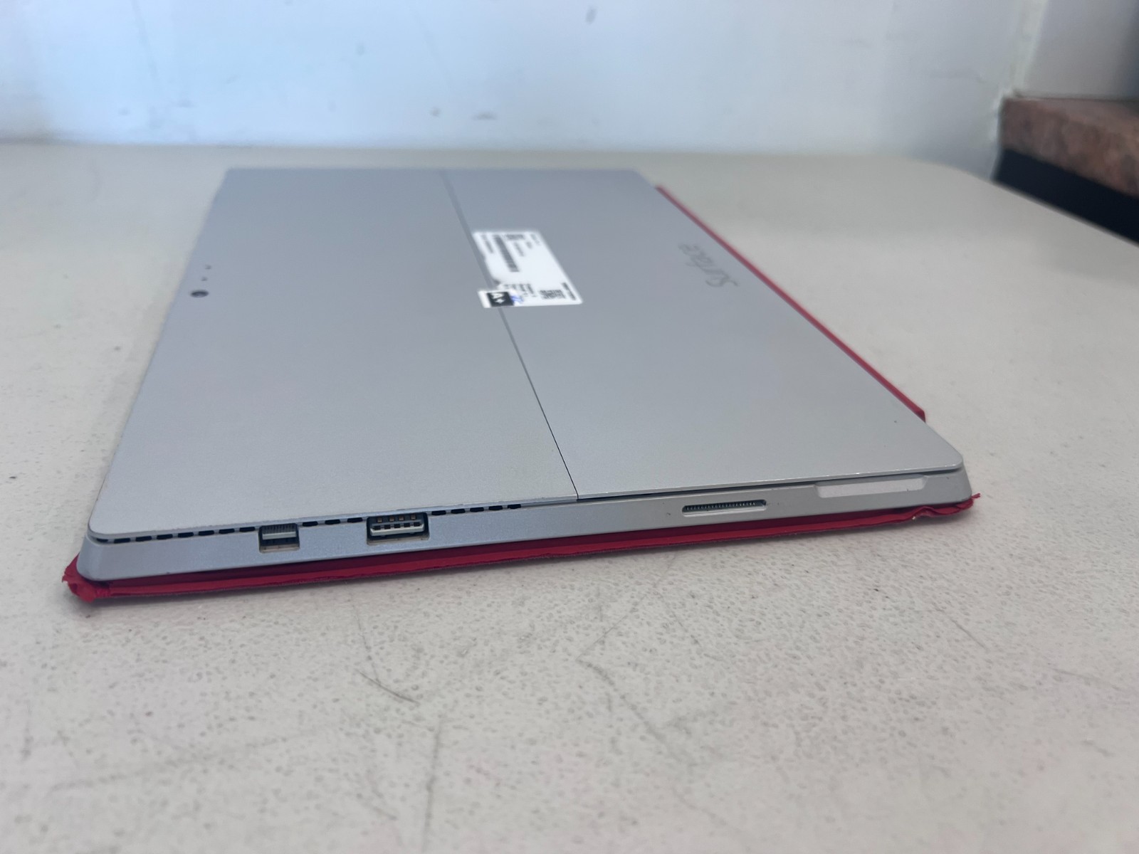 Microsoft Surface Pro 3 12 Touch i5-4300U 4GB 128GB SSD Win10 Pro + Keyboard