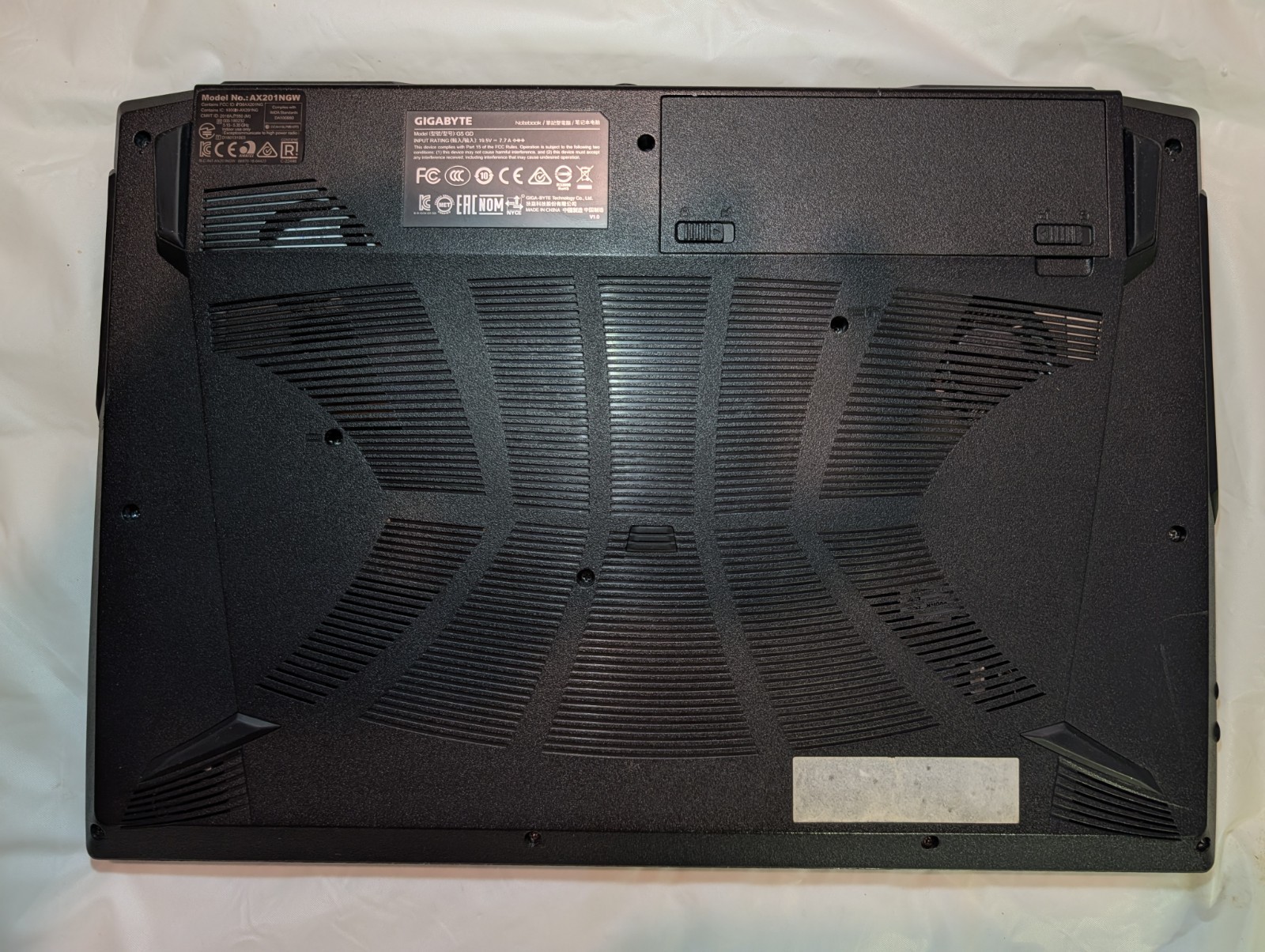 GIGABYTE G5 GD 15.6″ Gaming Laptop i5-11400H 16GB 500GB SSD RTX 3050 W11