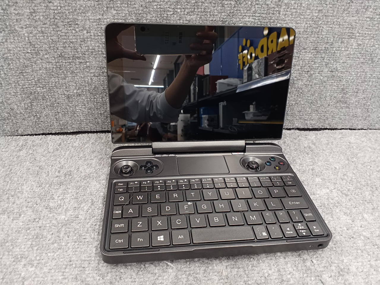 GPD Win Max Gaming PC Intel i5-1035G7 16GB RAM QWERTY Keyboard Handheld Laptop