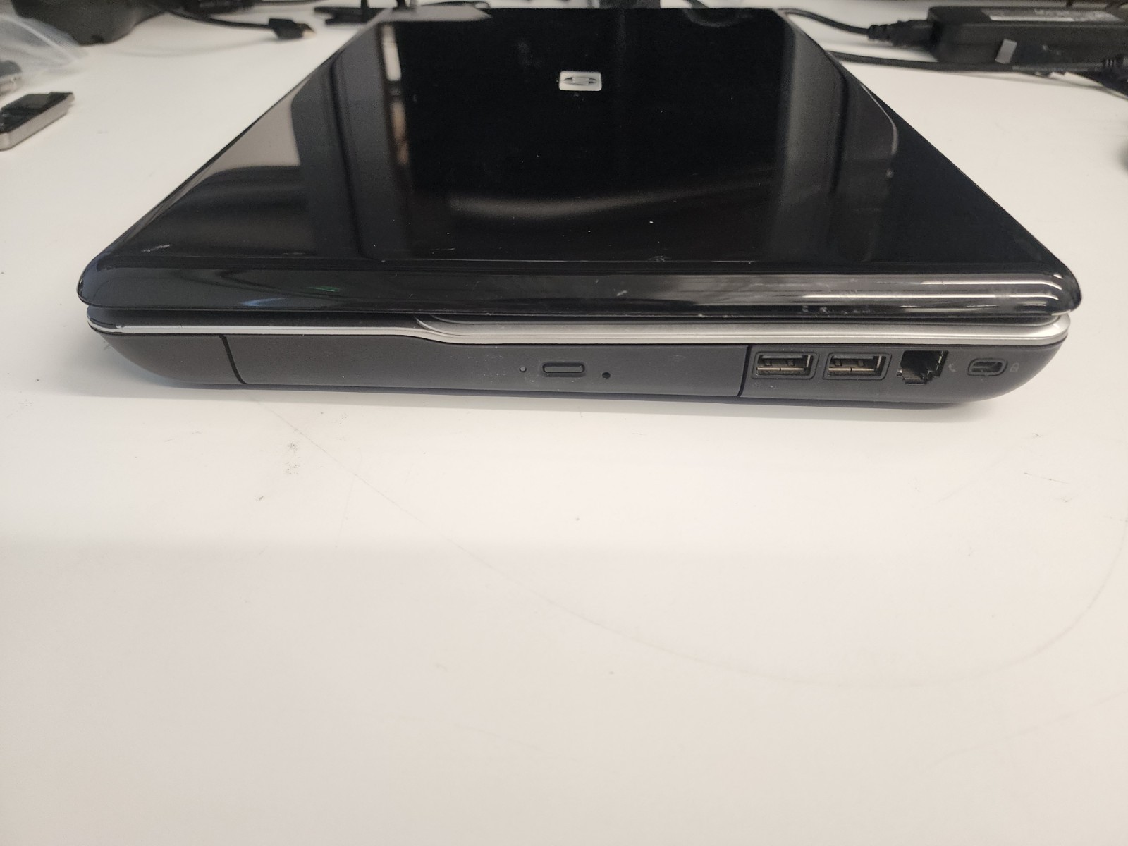 HP G60-235DX Intel Pentium Dual-Core T4200 2GHz 3 GB 320gb HDD READ