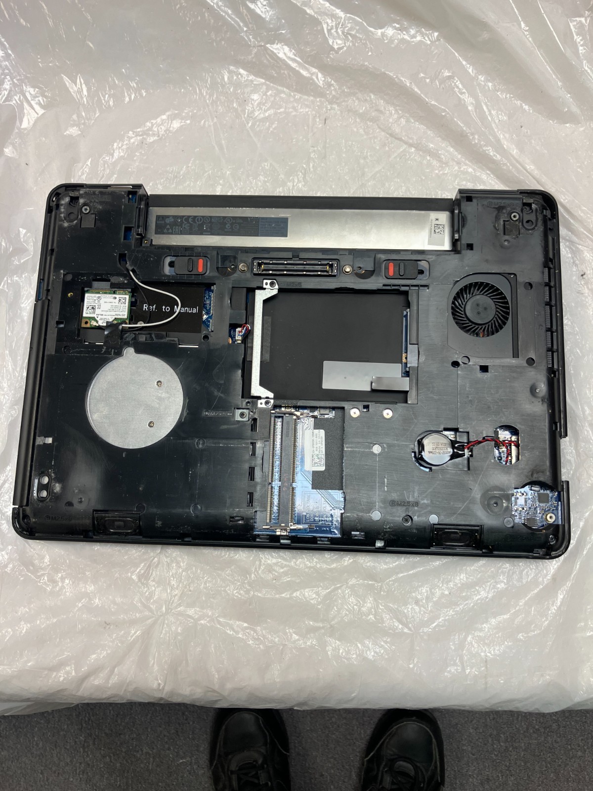 Dell Latitude E5440 Intel Core i5-4310U 2.00GHz No RAM 14″ No HDD FOR PARTS