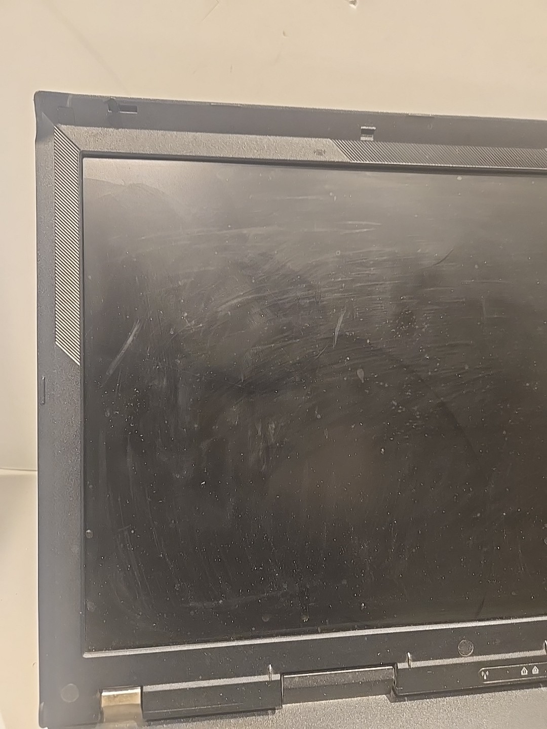 Lenovo IBM Thinkpad R61i Laptop Untested No Charger No Hard Drive Screen Damage