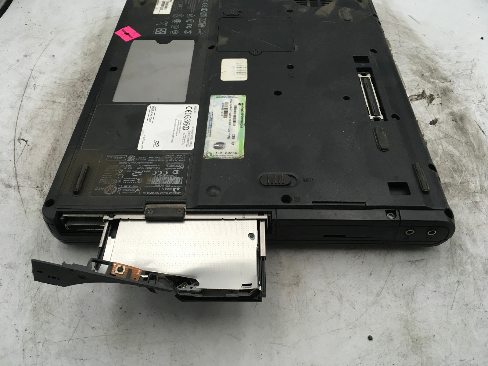 HP COMPAQ NC6000 – FOR PARTS/REPAIR – INTEL CENTRINO – NO RAM – READ DESC – BB