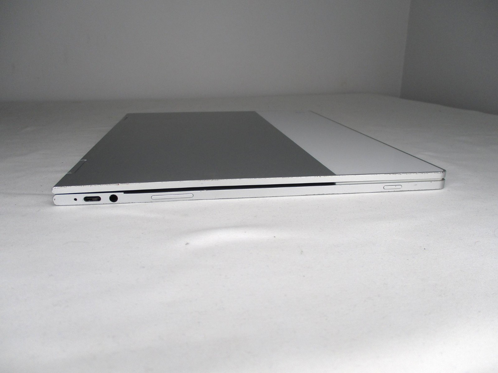 Google Pixelbook C0A Chrome 12.3″ TouchScreen i7-7Y75 1.3Ghz 16GB 512GB – DING