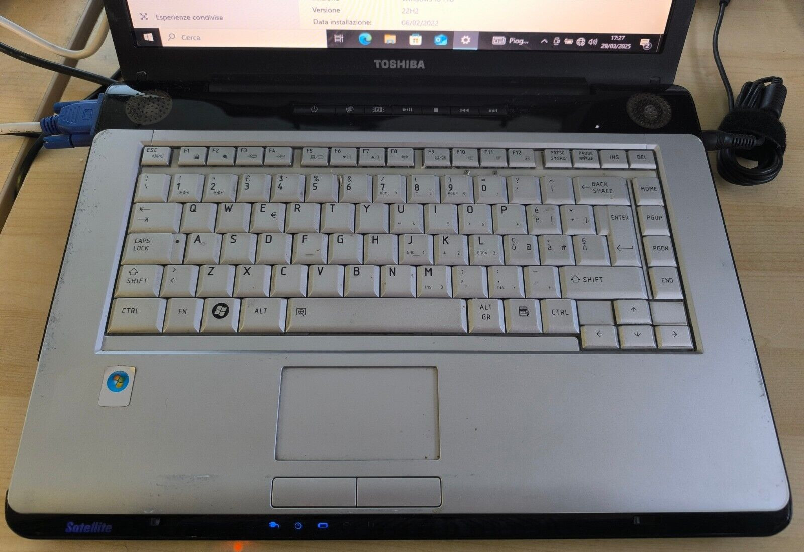 Toshiba Satellite A200-1L5 Intel Core 2 Duo T7300 2.00GHz 4GB RAM HDD 500GB