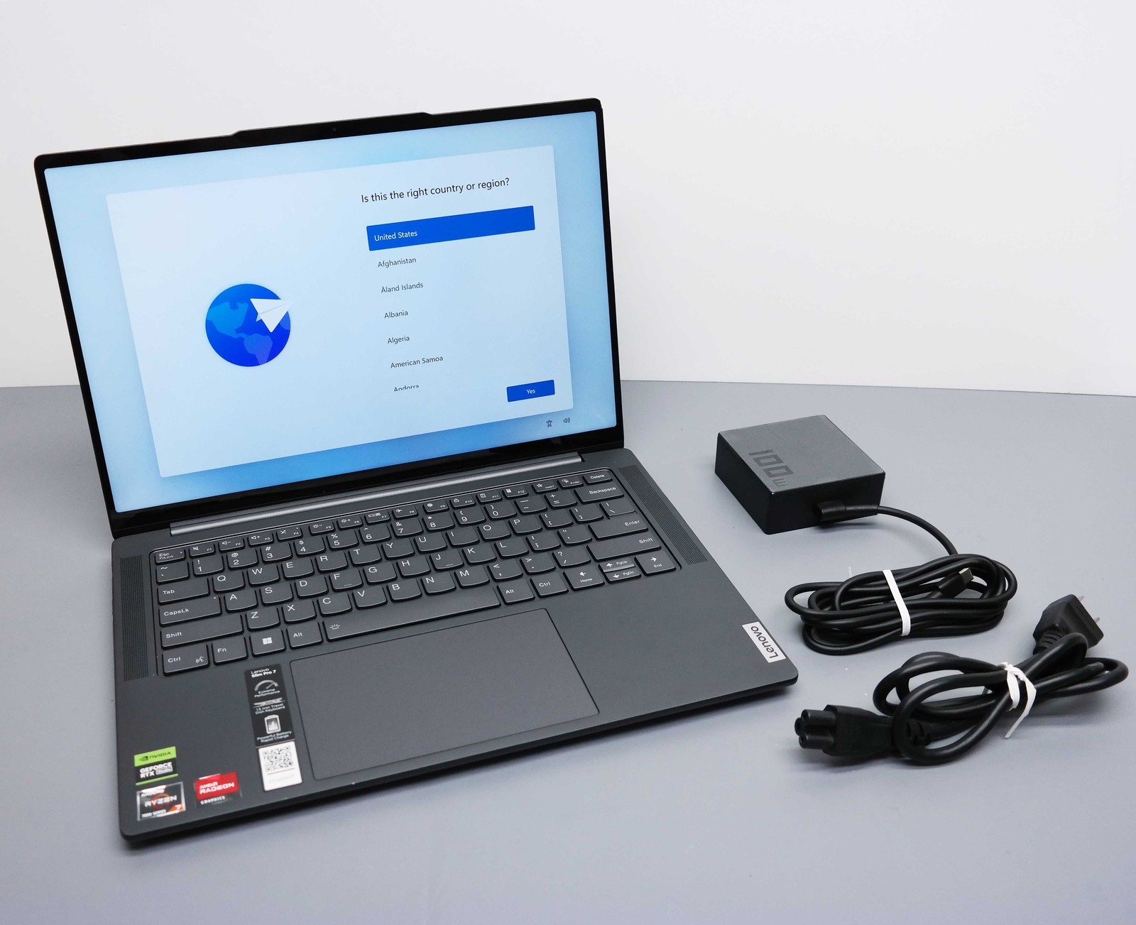 Lenovo Slim Pro 7 14.5″ Ryzen 7 7735HS 16GB 512GB RTX 3050 ISSUE