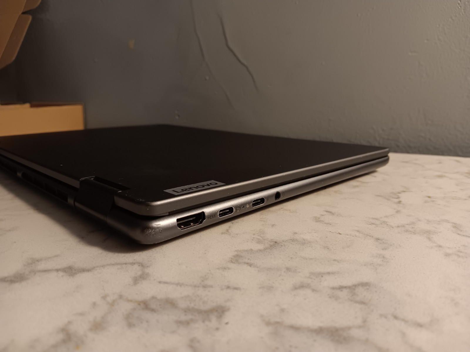 Lenovo Yoga 7 2-in-1 14IML9 14″ Ultra 5 125U 16GB No Power For Parts Or Repairs