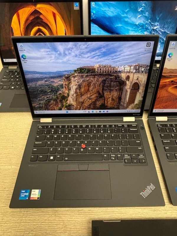 6x Lenovo ThinkPad X13 Yoga Gen 2 i5-1145G7 16GB 256GB SSD Touch LTE Laptop