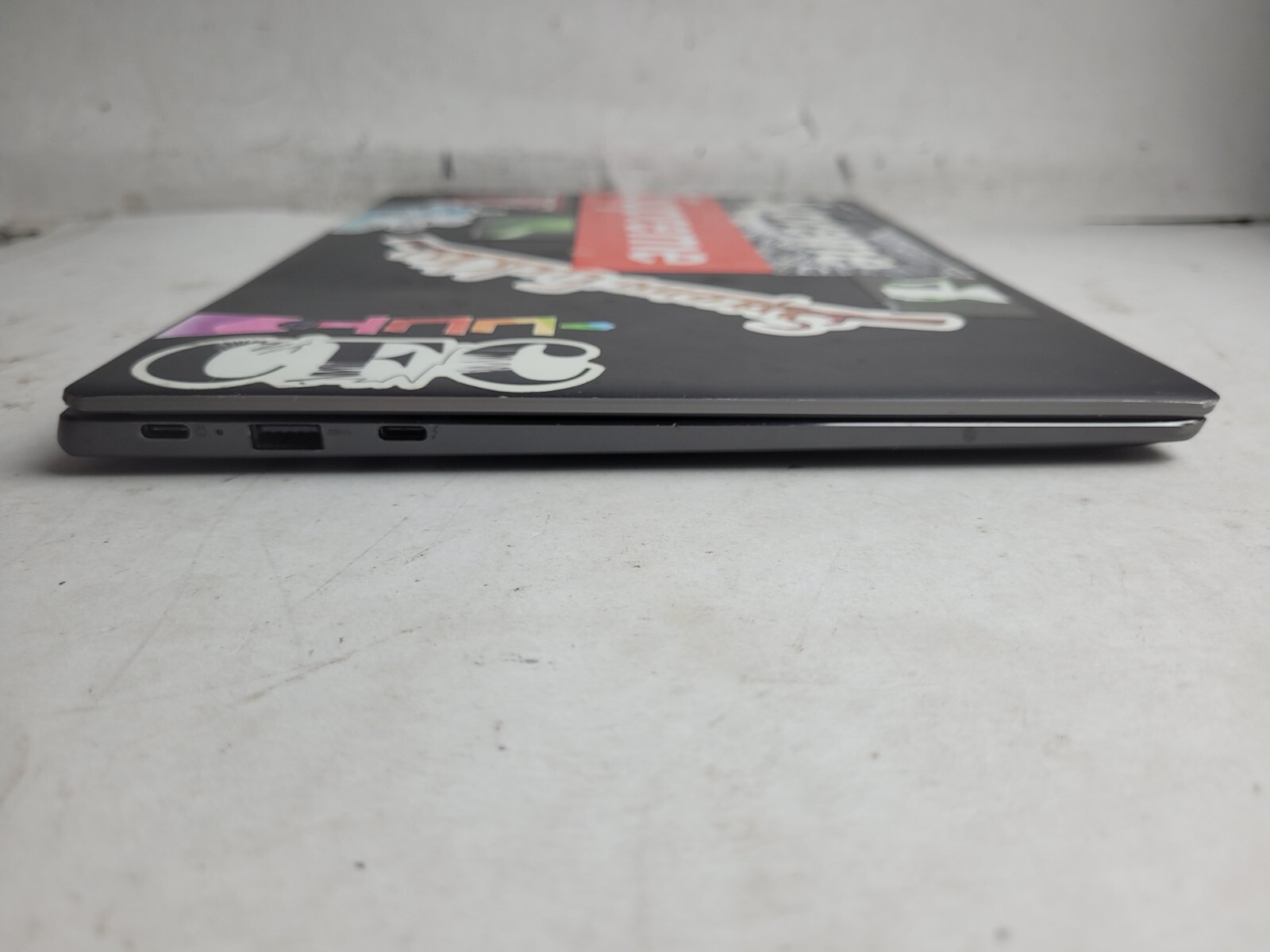 Lenovo IdeaPad 720S-13IKB w/i5-8250U, 8GB RAM, 15.6″ Laptop for Parts #2399