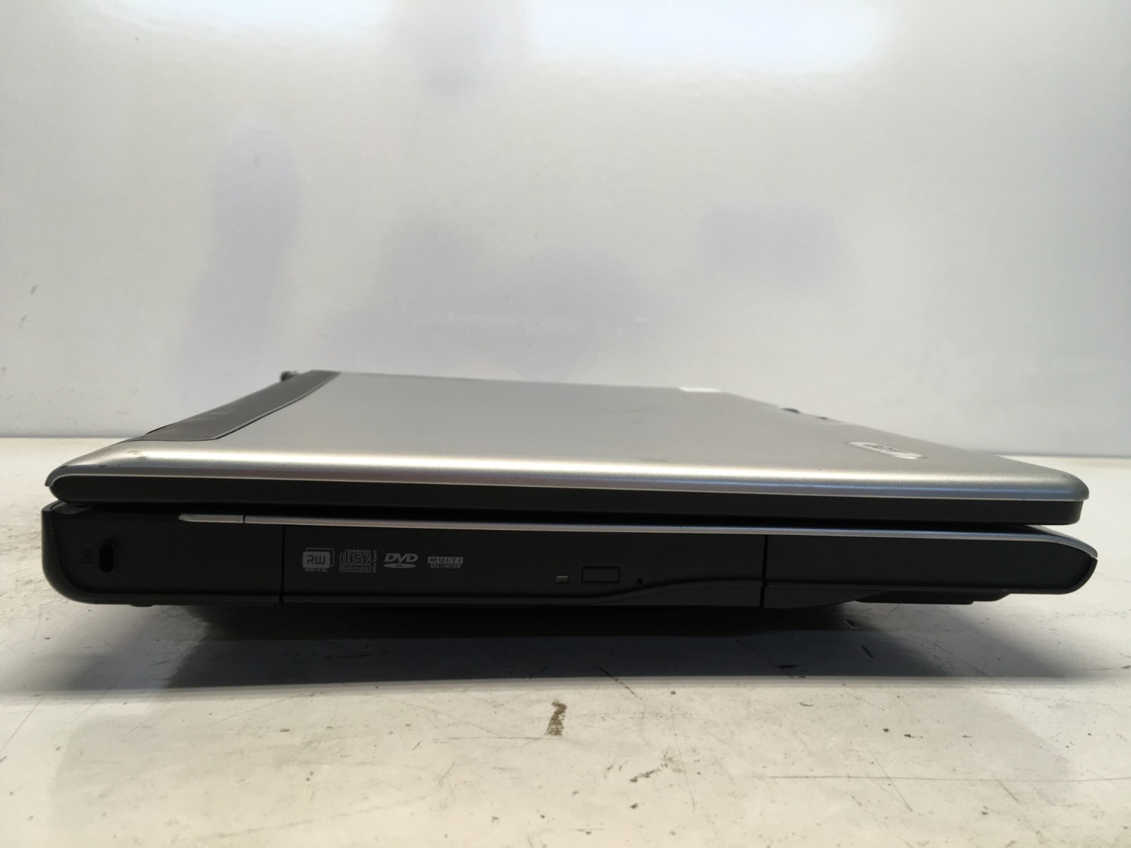 Acer Aspire 9300-5317 AMD Turion 64 X2 Tl-50 1.6GHz 1 GB NO HDD READD