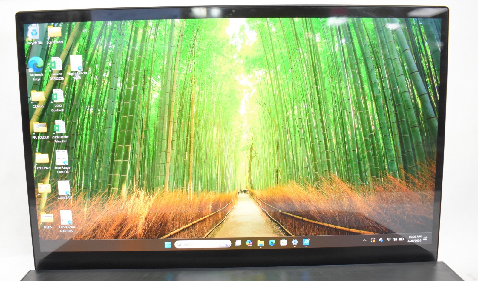 ​ASUS ZenBook Pro Duo 15.6″ 4K Dual Screen TS | i9-9980HK, RTX 2060, 32GB