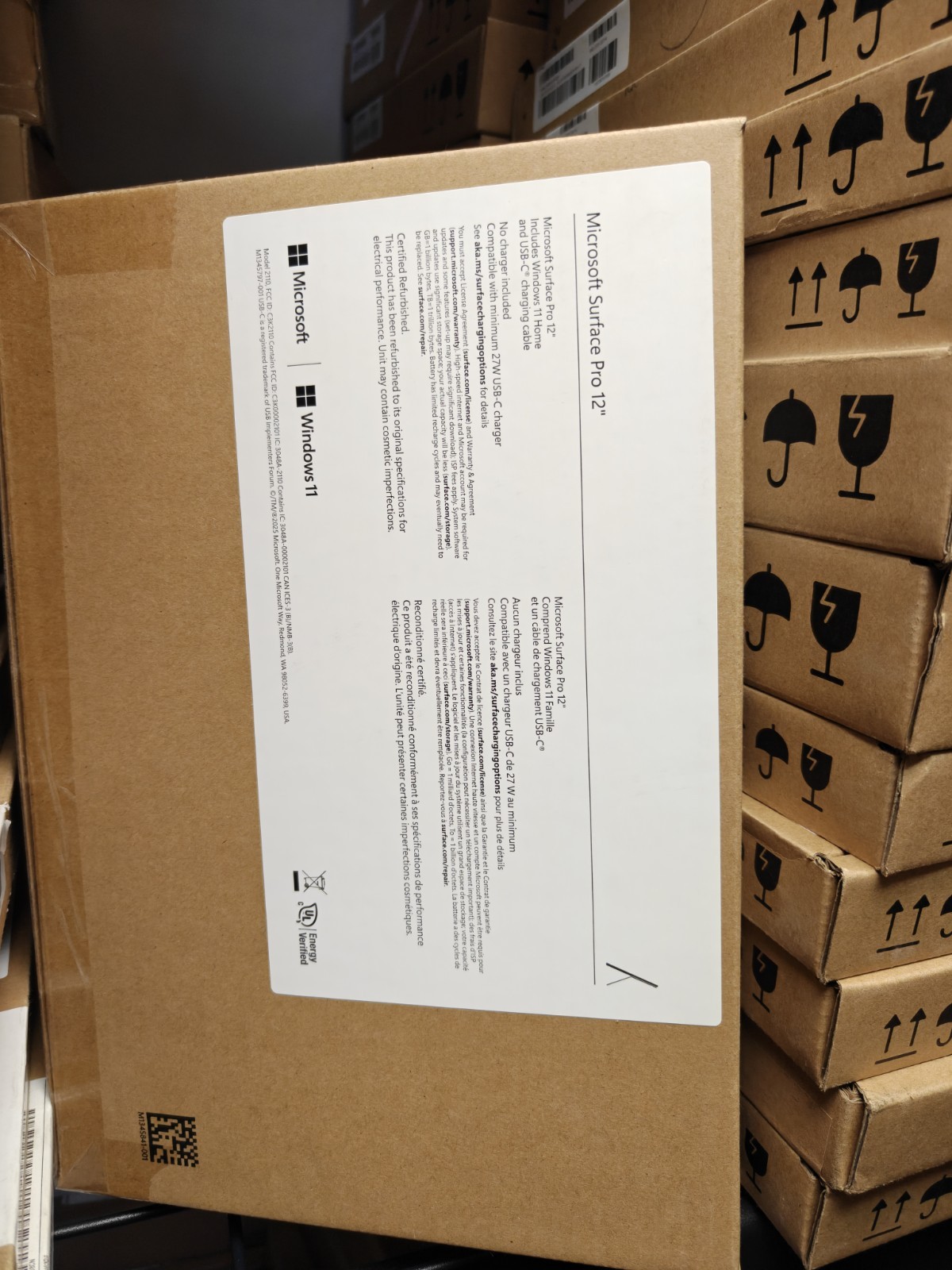 Microsoft Surface Pro Copilot+ PC 12″ Snapdragon X Plus 16GB RAM 256GB UFS