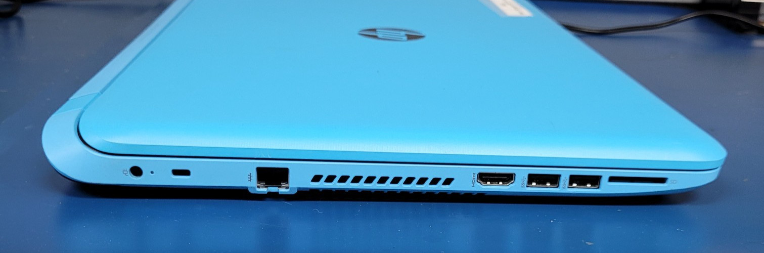 HP Pavilion 17-f233nr AMD A10- 5745m @2.10 GHz/ 8 GB RAM / 1 TB HDD Windows 11