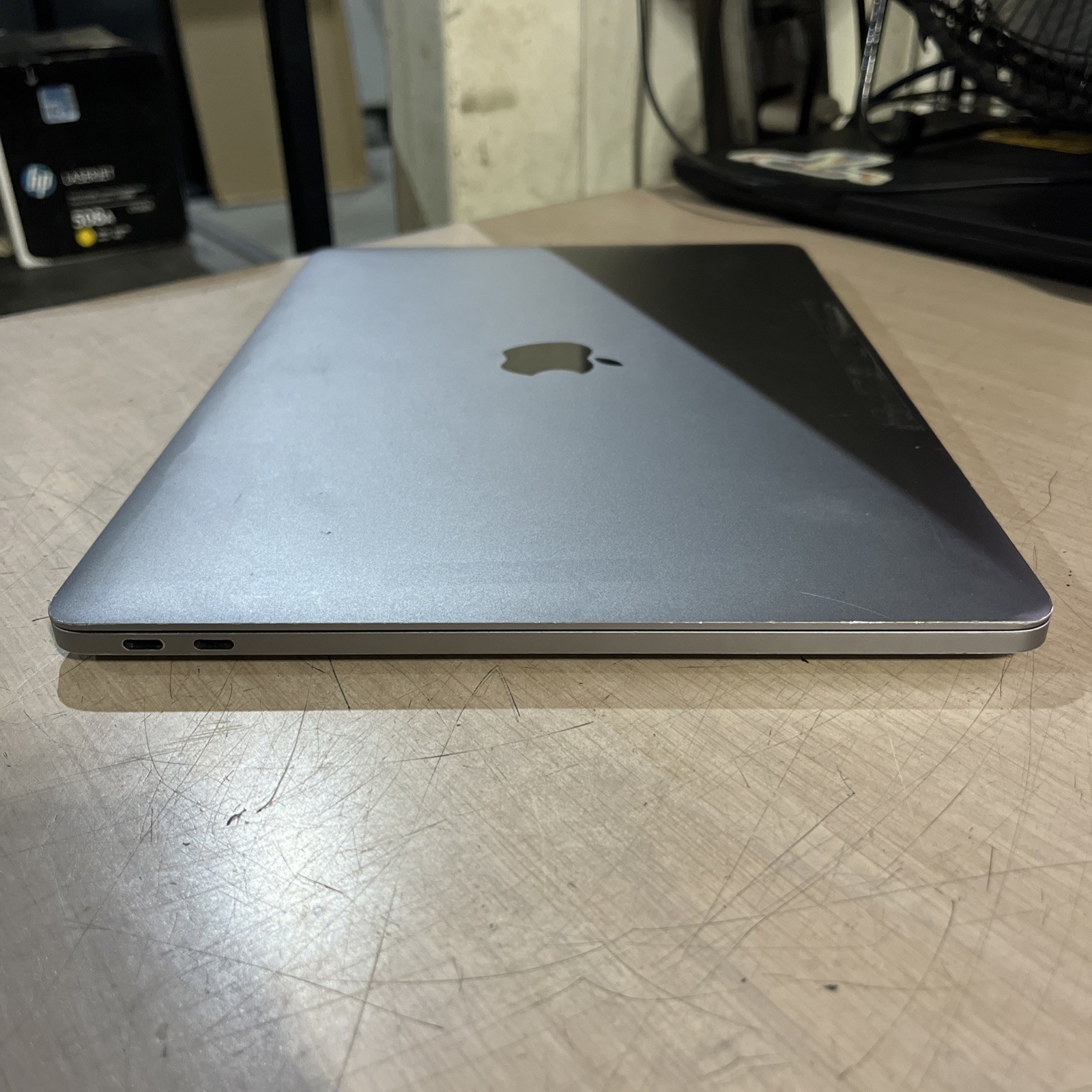 APPLE MACBOOK PRO 13″ MID-2017 CORE I5-7360U 2.3GHZ 8GB RAM NO HD