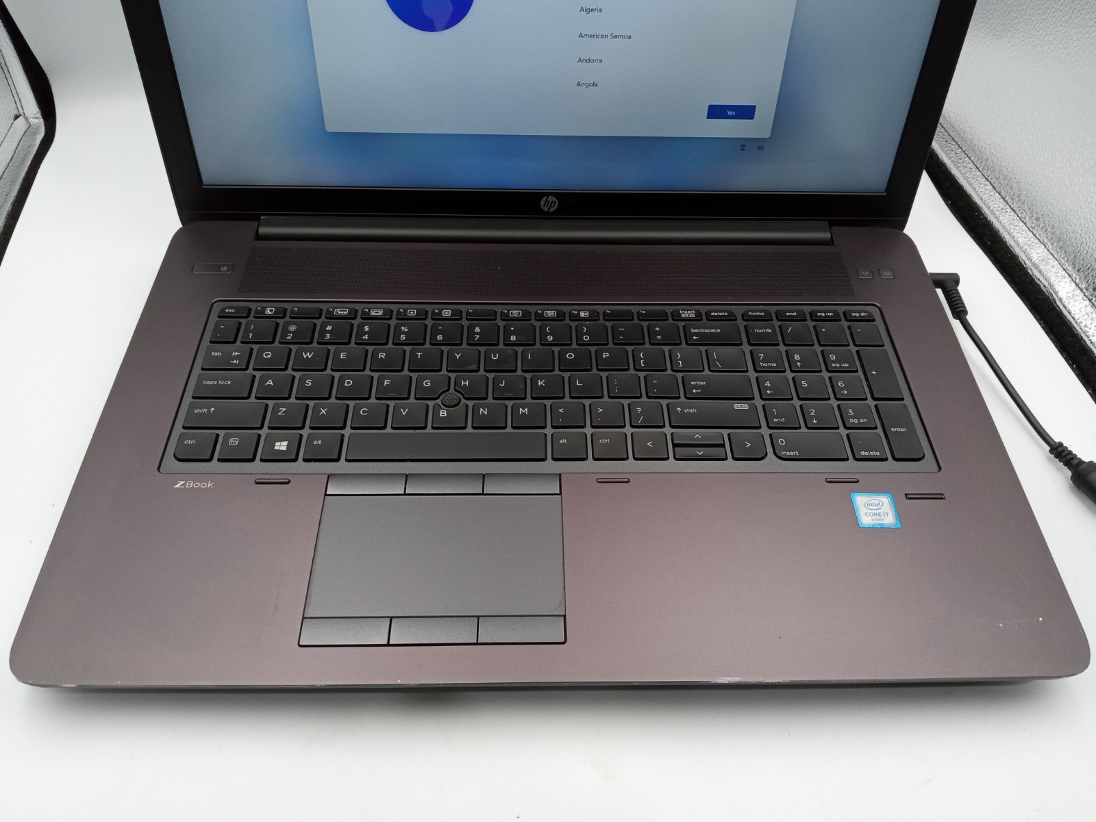 HP ZBook 17 G3 Laptop Intel i7-6700HQ 4GB RAM 128GB SSD Win11 M1000M -READ -RR
