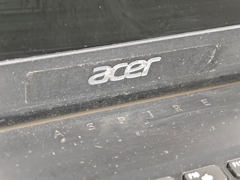 Acer Aspire A315-42-R843 (N19C1) Laptop AMD Athlon 300U, AMD Radeon Vega 3, 4GB