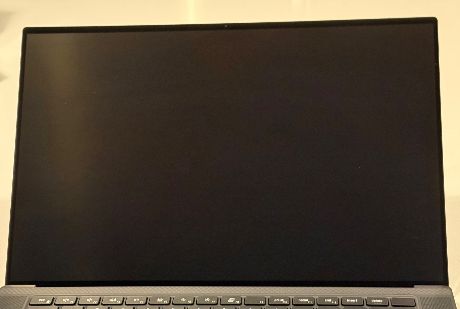 Dell XPS 15 9510 15.6” (512GB SSD Intel Core i7-11800H 16GB RAM)