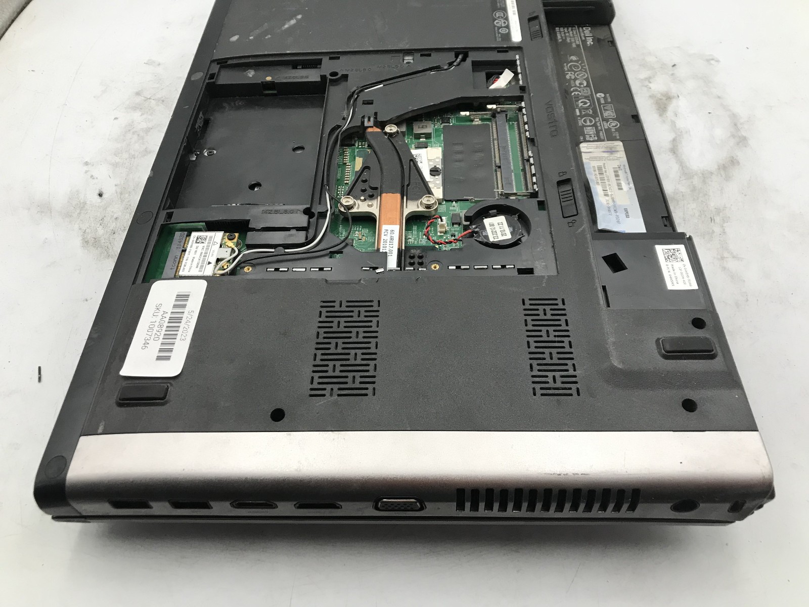 DELL VOSTRO 3700 – BOOTS TO BIOS – INTEL I3 M370 – NO RAM – READ DESCRIPTION -BB