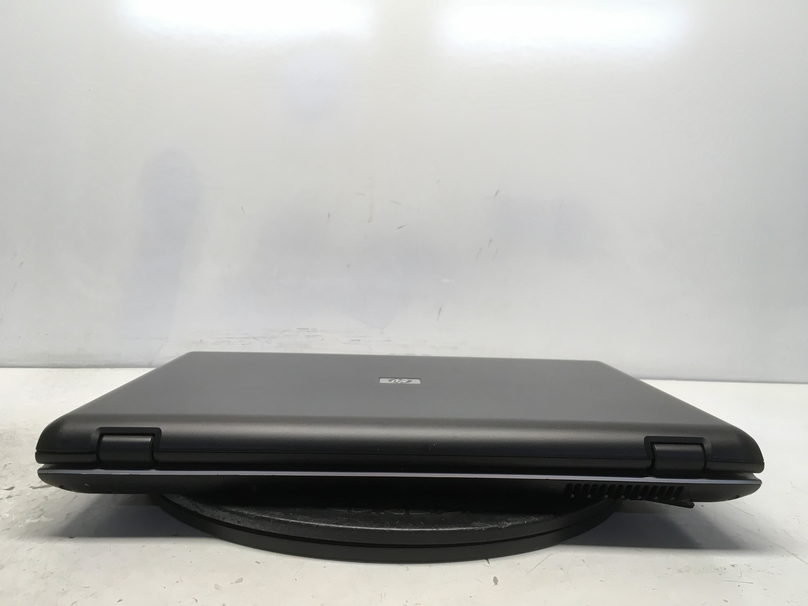 HP Pavilion DV6000 Mobile AMD Sempron 3500+ 1800MHz 2 GB NO HDD No Batt