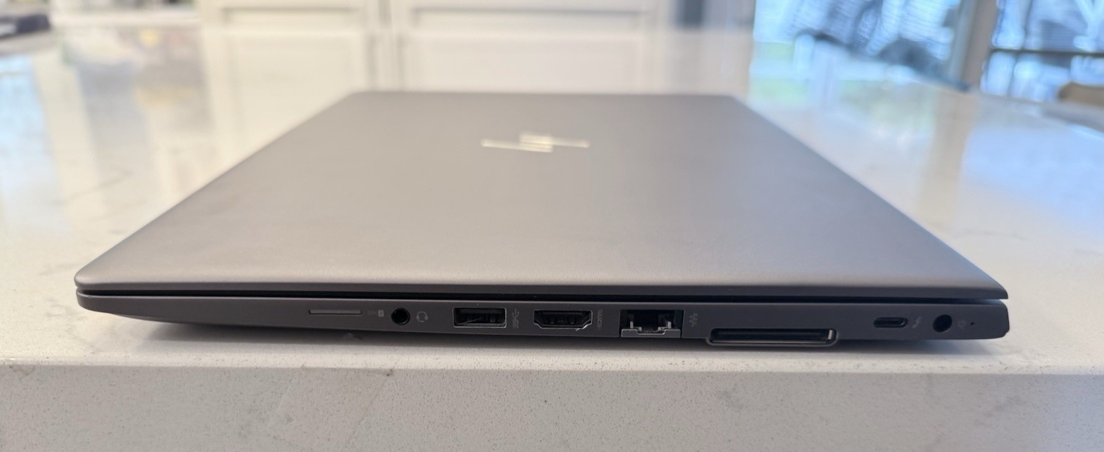 HP ZBook 14u G5 14 FHD i7-8550U 1.8GHz 16GB 1TB SSD AMD Radeon Pro WX 3100 WORKS