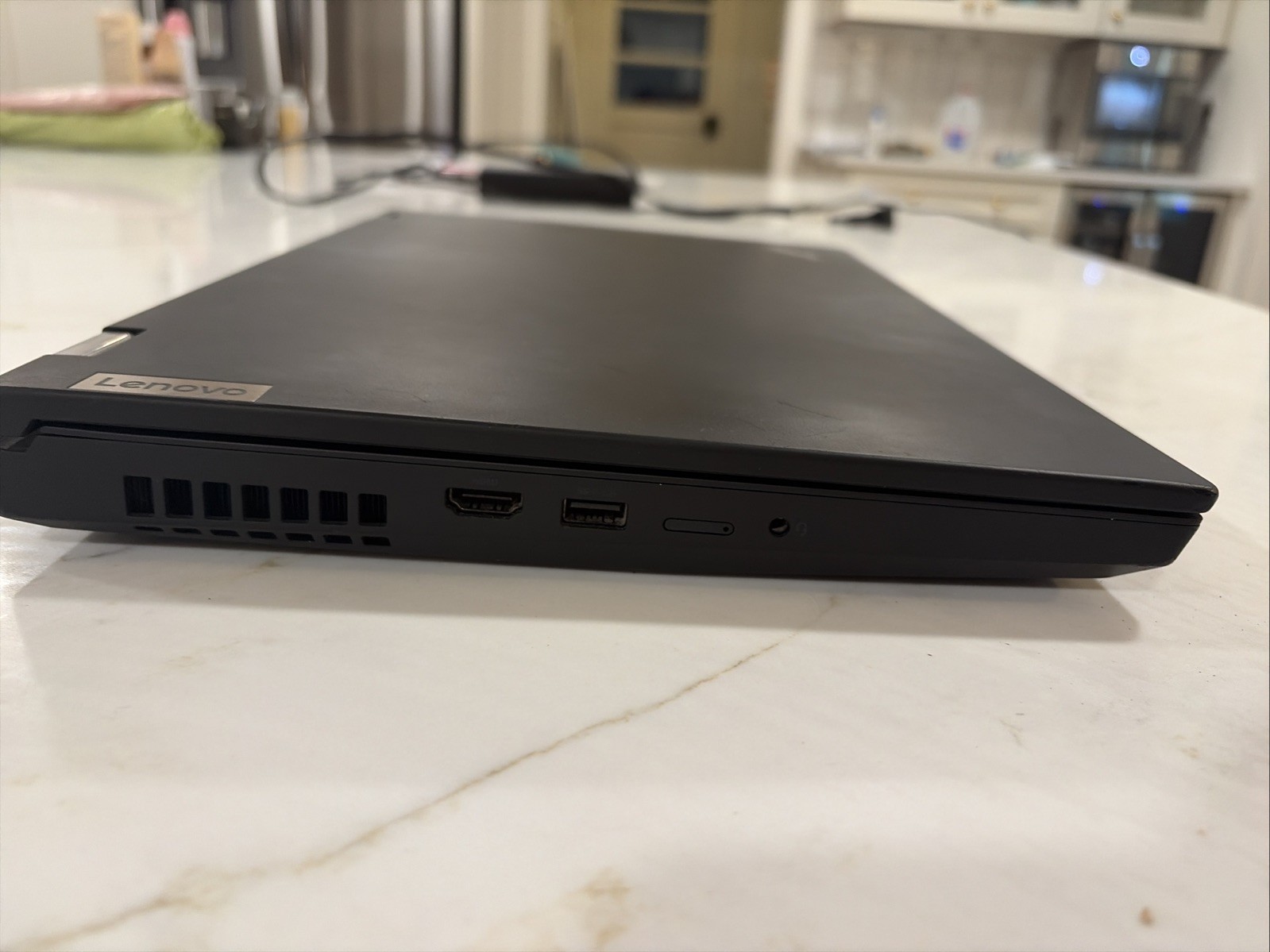 Lenovo ThinkPad P15 Gen 1 FHD i7-10750H 16GB 512GB SSD Quadro T1000 Very Good