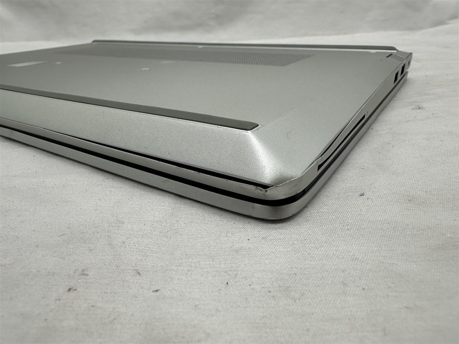 HP EliteBook 645 G9 Laptop AMD R7 Pro 5875U 16GB RAM 256GB NVMe Win 11 *READ*