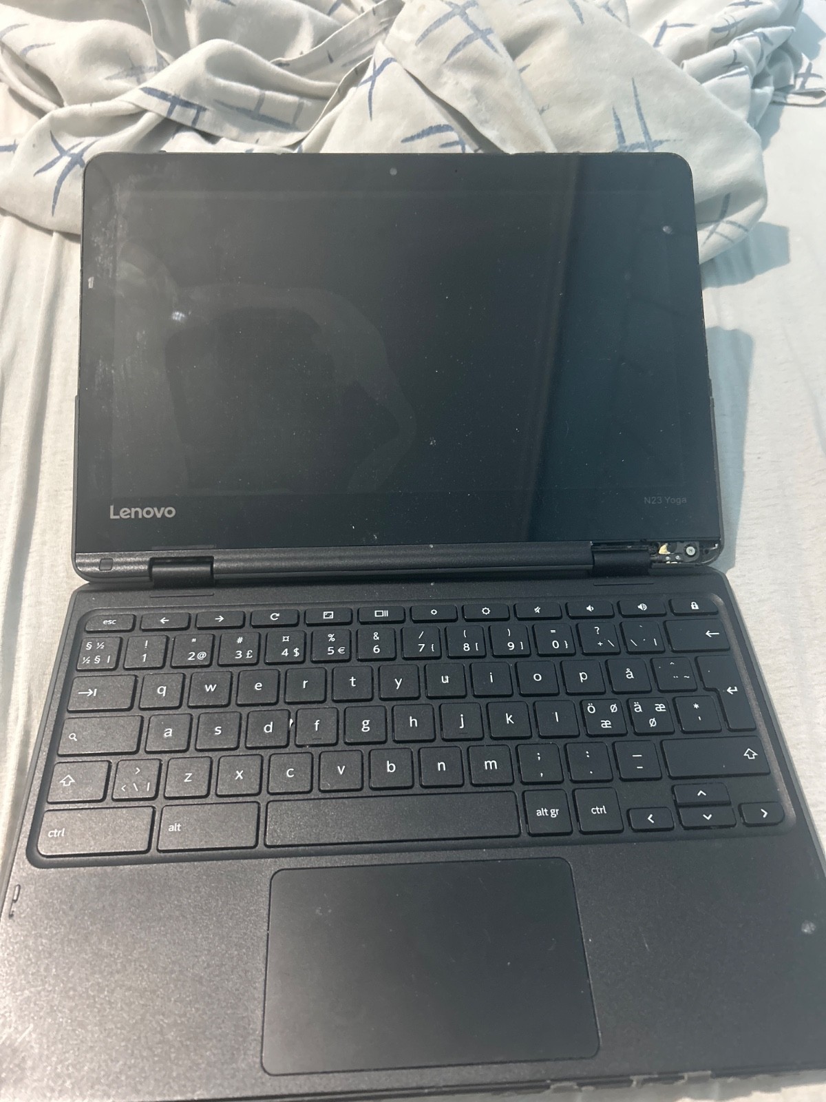 Lenovo N23 Yoga Chromebook 11.6 inch (32GB, MediaTek, 2.00GHz, 4GB)…