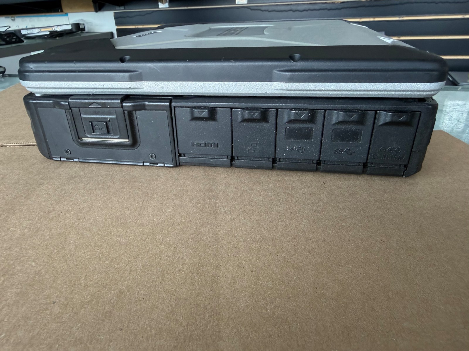 PANASONIC TOUGHBOOK CF-31 MK6 i5-7300U 2.6GHZ/32GB/ 1TB SSD/4G LTE win 11