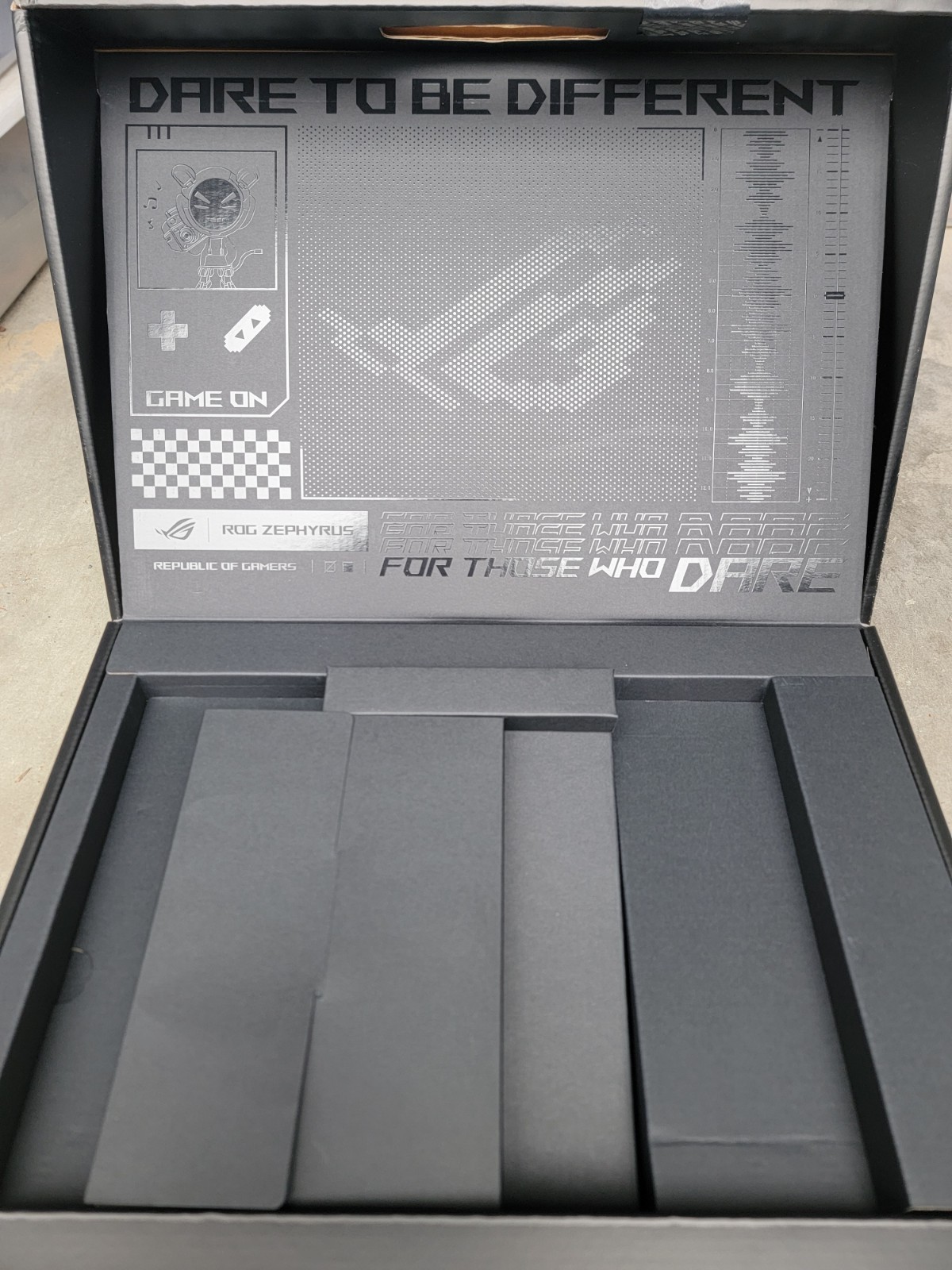 ASUS ROG Zephyrus M16 16″ i9-13900H 2.6GHz 16GB RAM 1TB SSD GeForce RTX 4070