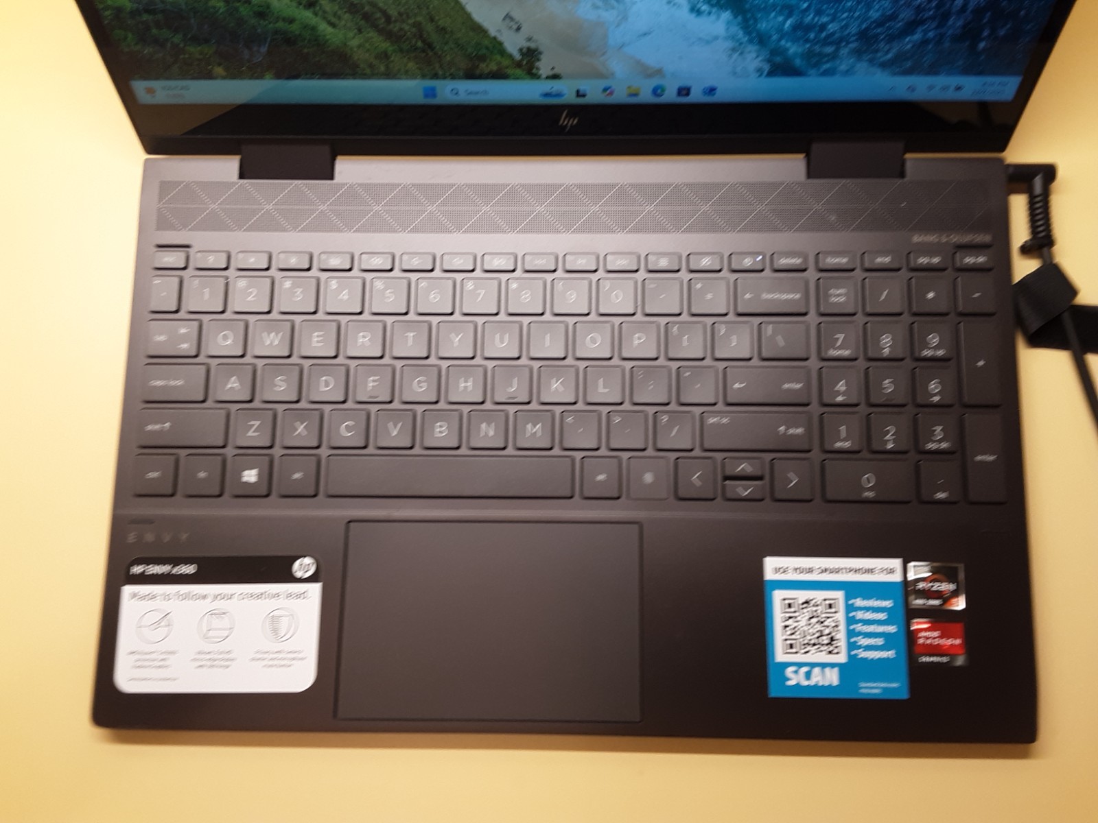 HP ENVY x360 15.6″ 475GB, AMD Ryzen 5 2.38GHz, 16GB – Black-15m-ee0013dx