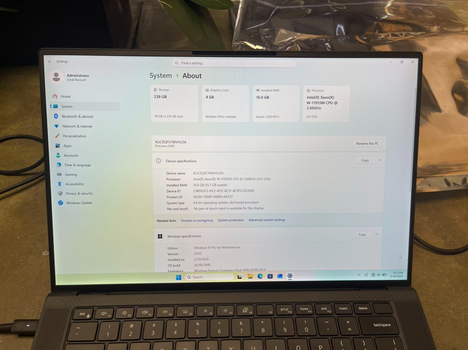 Dell Precision 5560 15.6″ Workstation W-11955M 2.6GH 16GB 256GB NVME RTX A2000 4