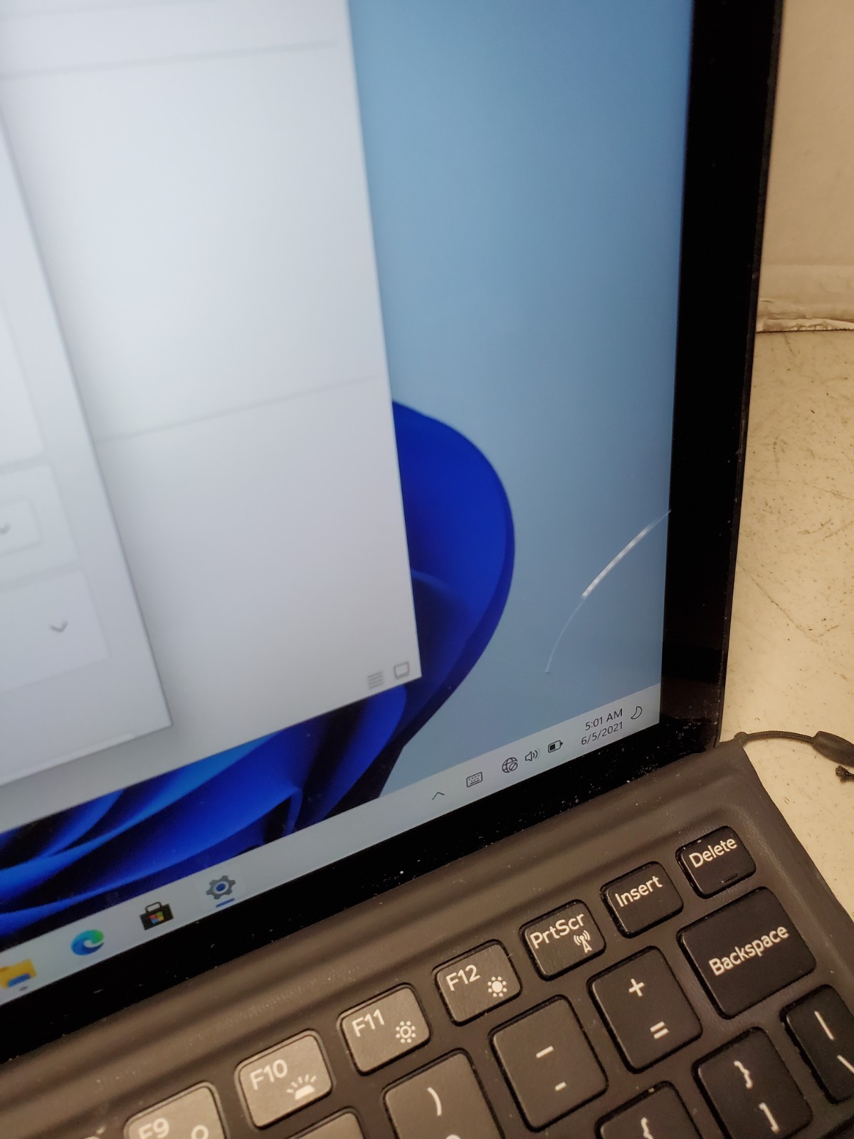 Dell Latitude 5285 i7-7600U 16GB RAM 256GB SSD Win11 CRACKED LCD! #69