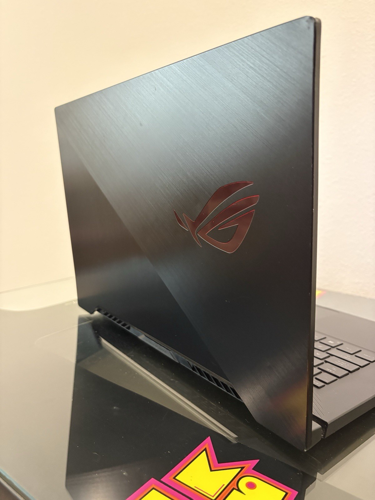 ASUS ROG Zephyrus G15 GA502DU Laptop Ryzen 7 3750H, GTX 1660 Ti Max-Q, 16GB RAM
