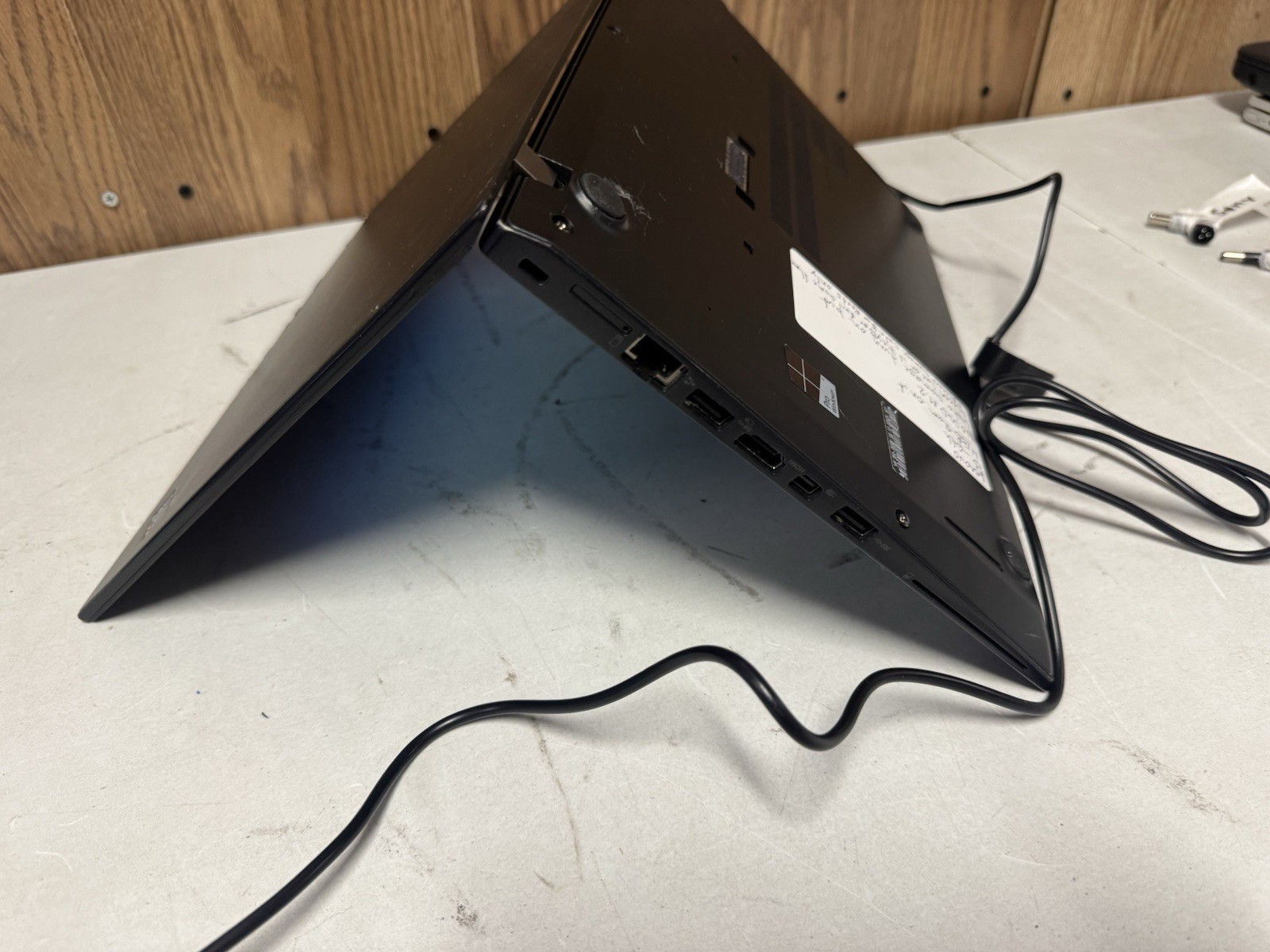 Lenovo ThinkPad T460s i5-6th 4GB No SSD Issues/Keypad/Screen Damage – AS-IS