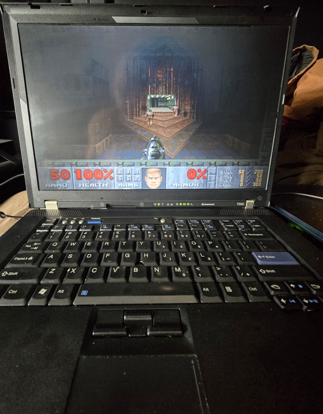 ThinkPad T500 Win XP P8400 2.26GHz 4GB RAM 80GB HDD DVD With Game Controller