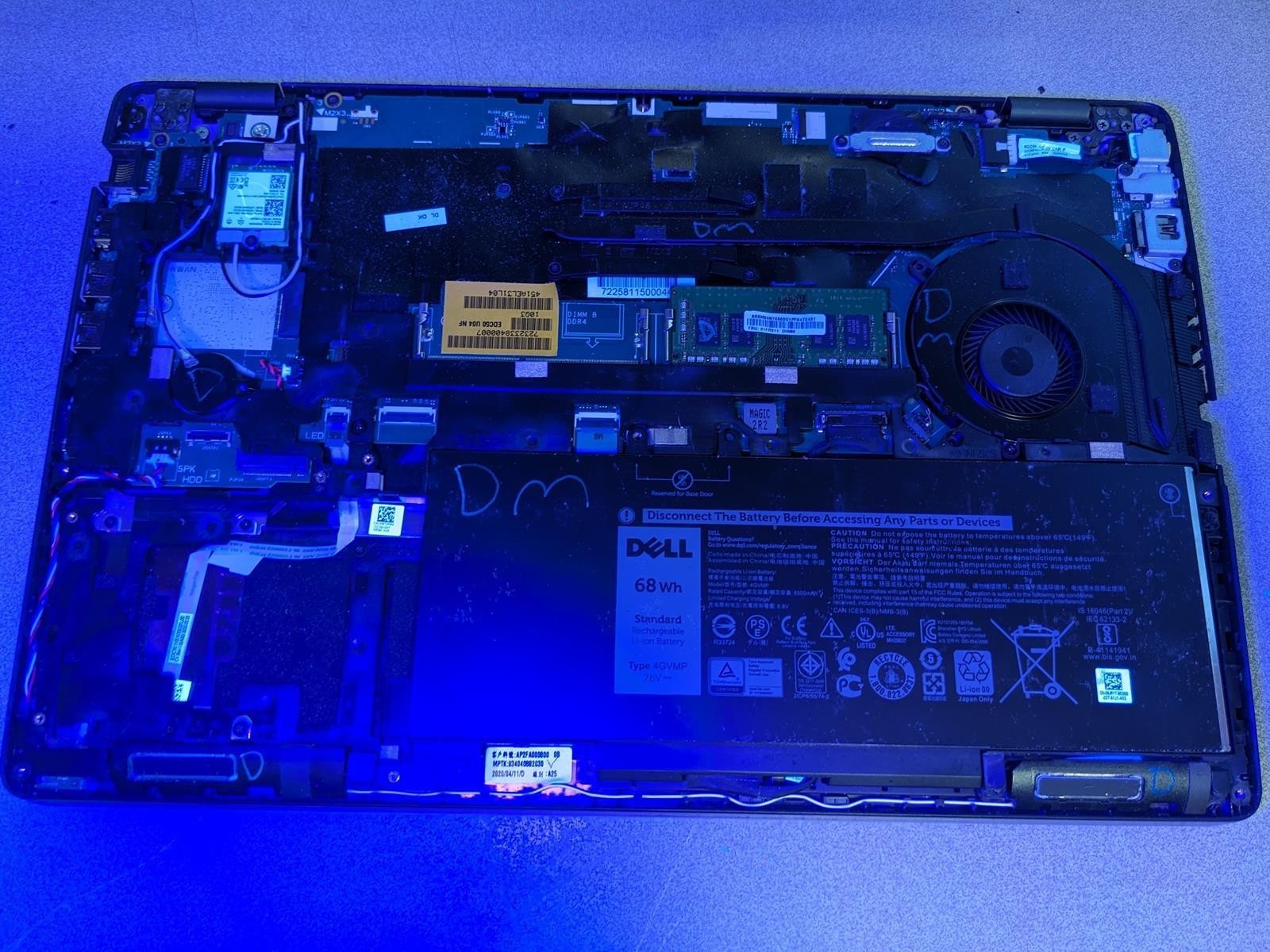 DELL LATITUDE 5500 i5-8365U @ 1.60GHz, 4GB RAM, NO HDD/OS