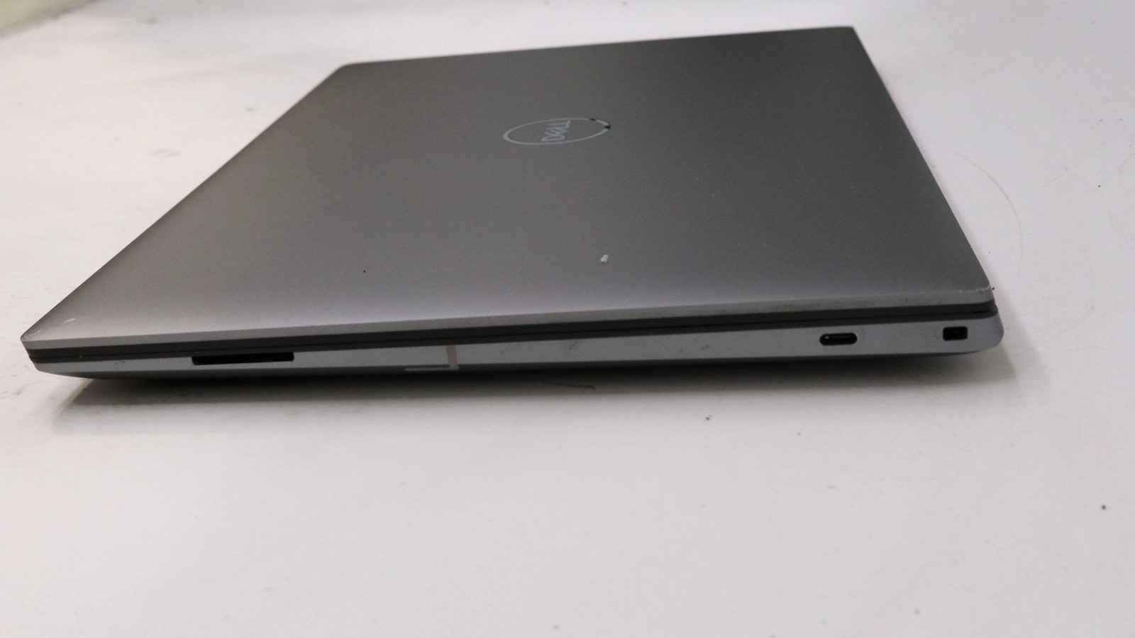 Dell Precision 5680 16″ i5-13600h 16GB 256GB – Very Good