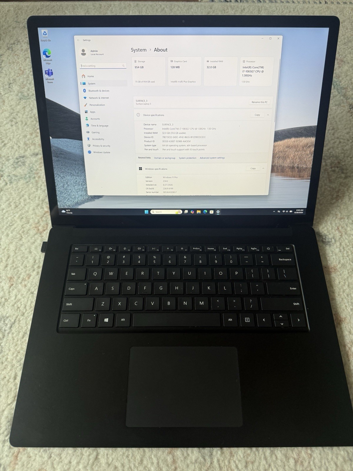 Microsoft Surface Laptop 3 15″ i7-1065G7 32GB RAM 1TB SSD Winвdows 11 Pro Black