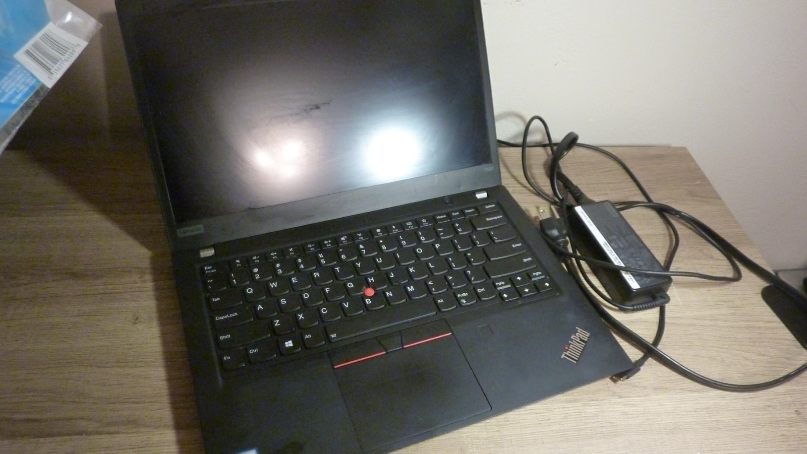 Lenovo ThinkPad T490s Intel i7-8665U 16GB RAM 256 GB SSD Win 10 Pro OEM CHARGER