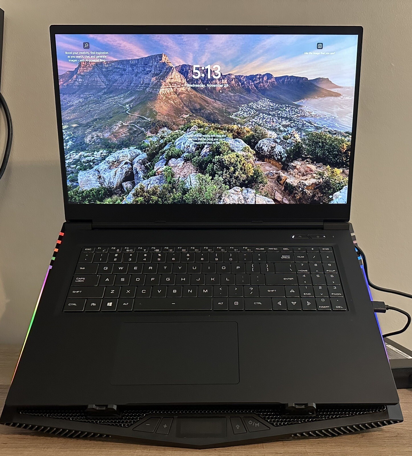 Eluktronics MAX-17 gaming laptop i7 rtx 3070
