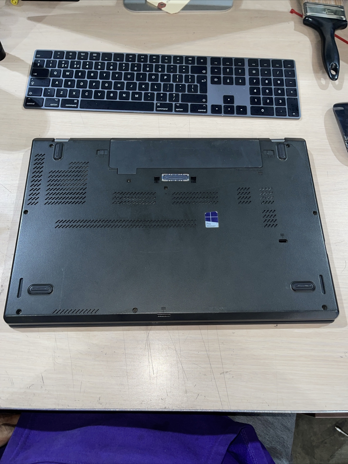 Lenovo ThinkPad T560 Intel Core i5-6300U 2.40GHZ 4GB RAM NO HD