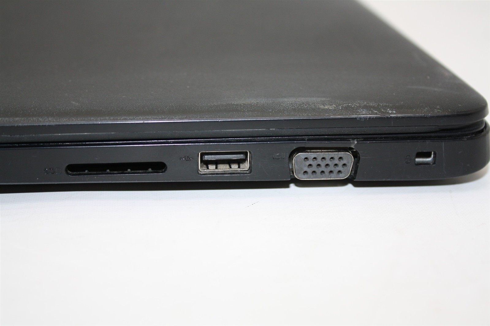 15.6″Dell Latitude 3500 Laptop i5-8265U 1.60GHz RAM 8GB HDD 500GB/Charger inc