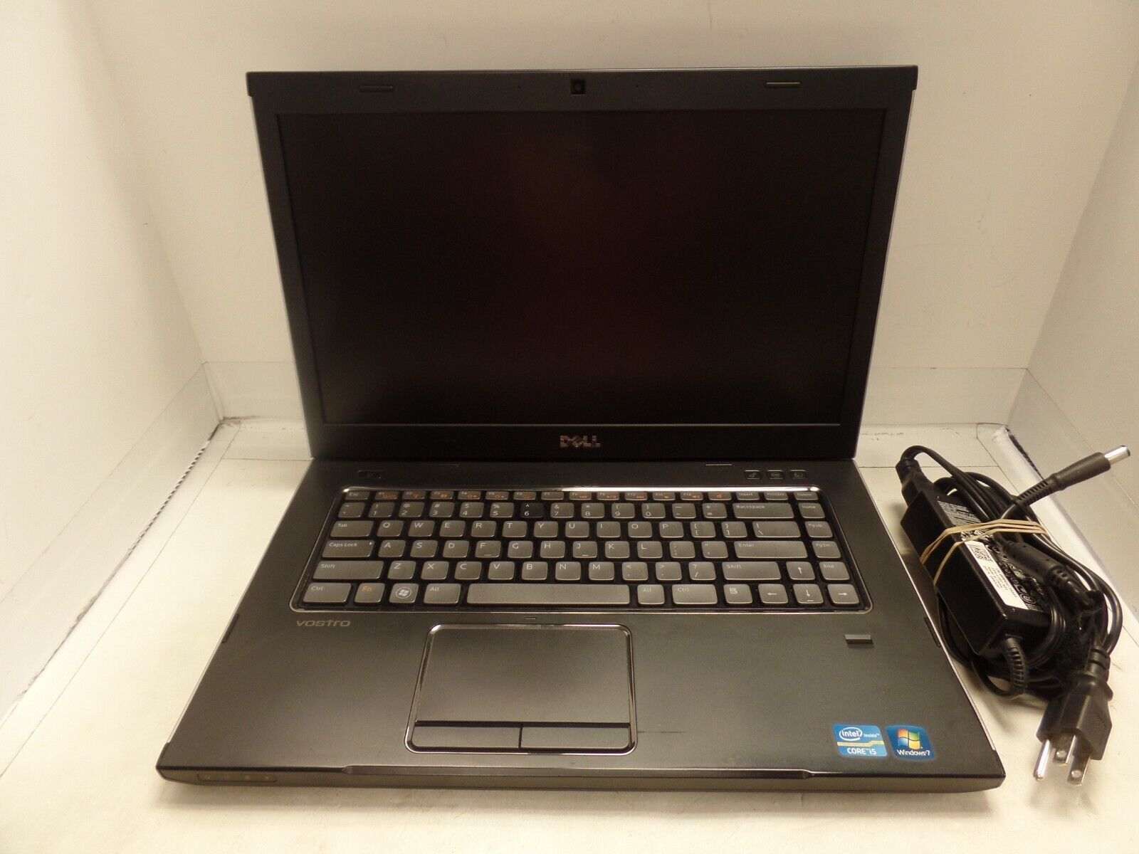 15.6” Dell Vostro 3550 i5-2410M @ 2.30GHz 320GB 4GB Windows7, Backlit KB, laptop